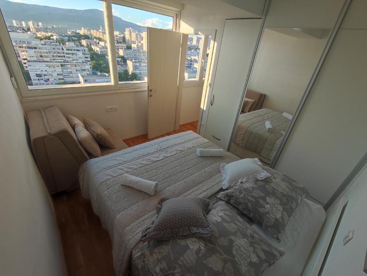 Apartment Ivanka & Old Town View Split Bagian luar foto